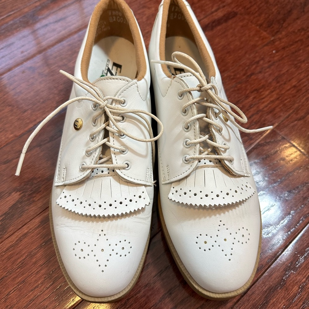 EZ Step golf shoes